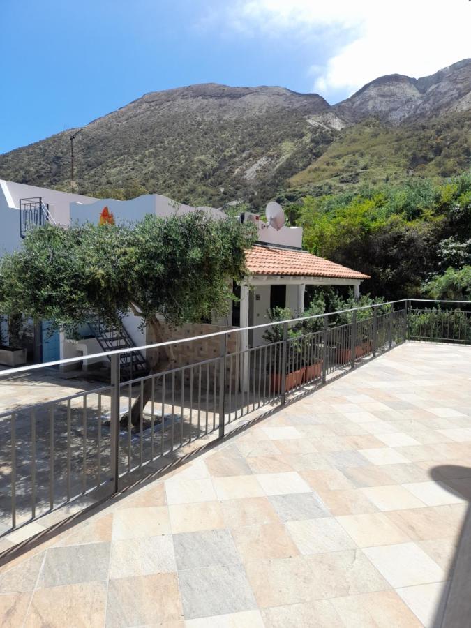Vulcano: La Porta Delle Eolie Вулькано Екстер'єр фото